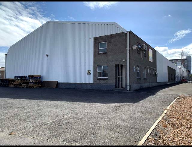 230M² FACTORY TO LET IN GOODWOOD CENTRAL